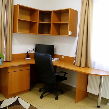 Auguszta Hotel Дебрецен Экстерьер фото